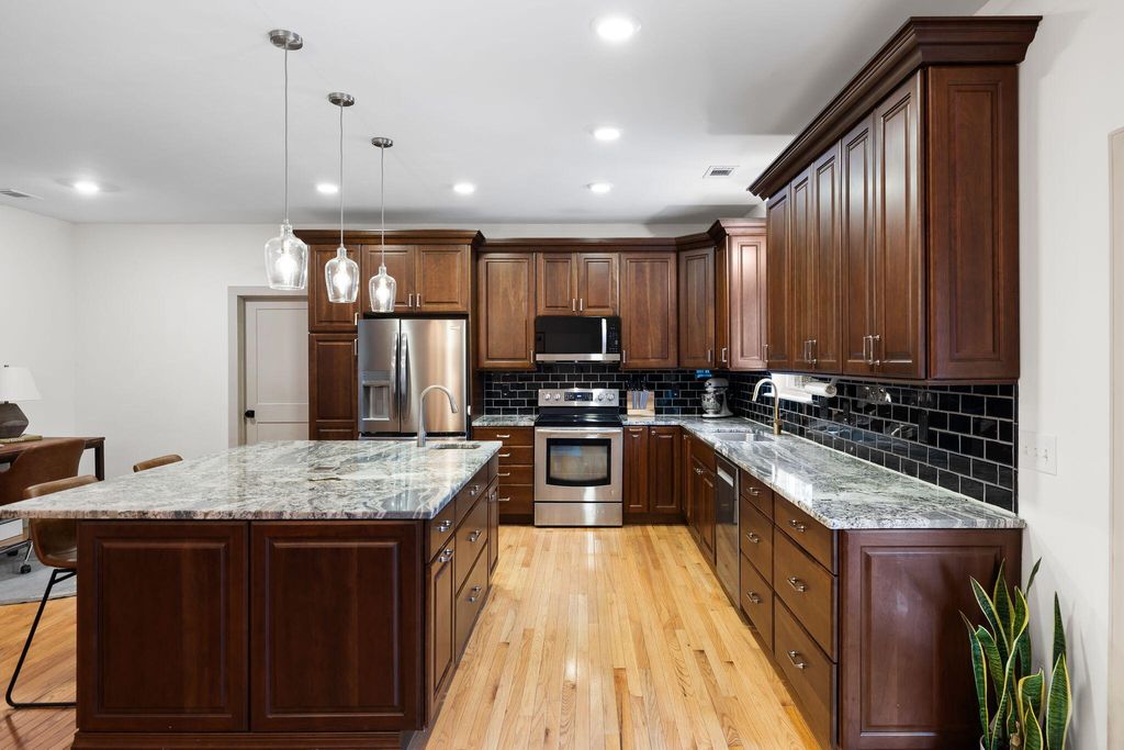 Photo of 204 Ferry Point Drive, Charleston, SC 29492 (MLS # 26003453)