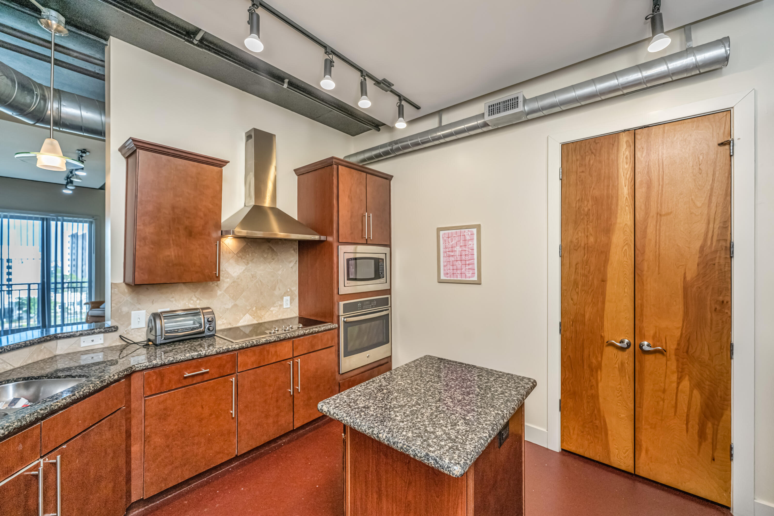 150 Bee Street 713