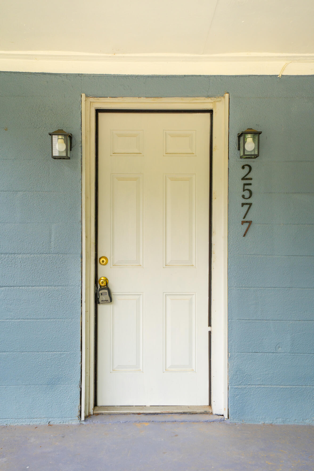 2577 Good Street