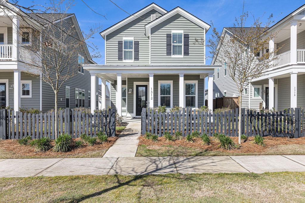 Photo of 1312 Clay Field Trail, Summerville, SC 29485 (MLS # 26000635)
