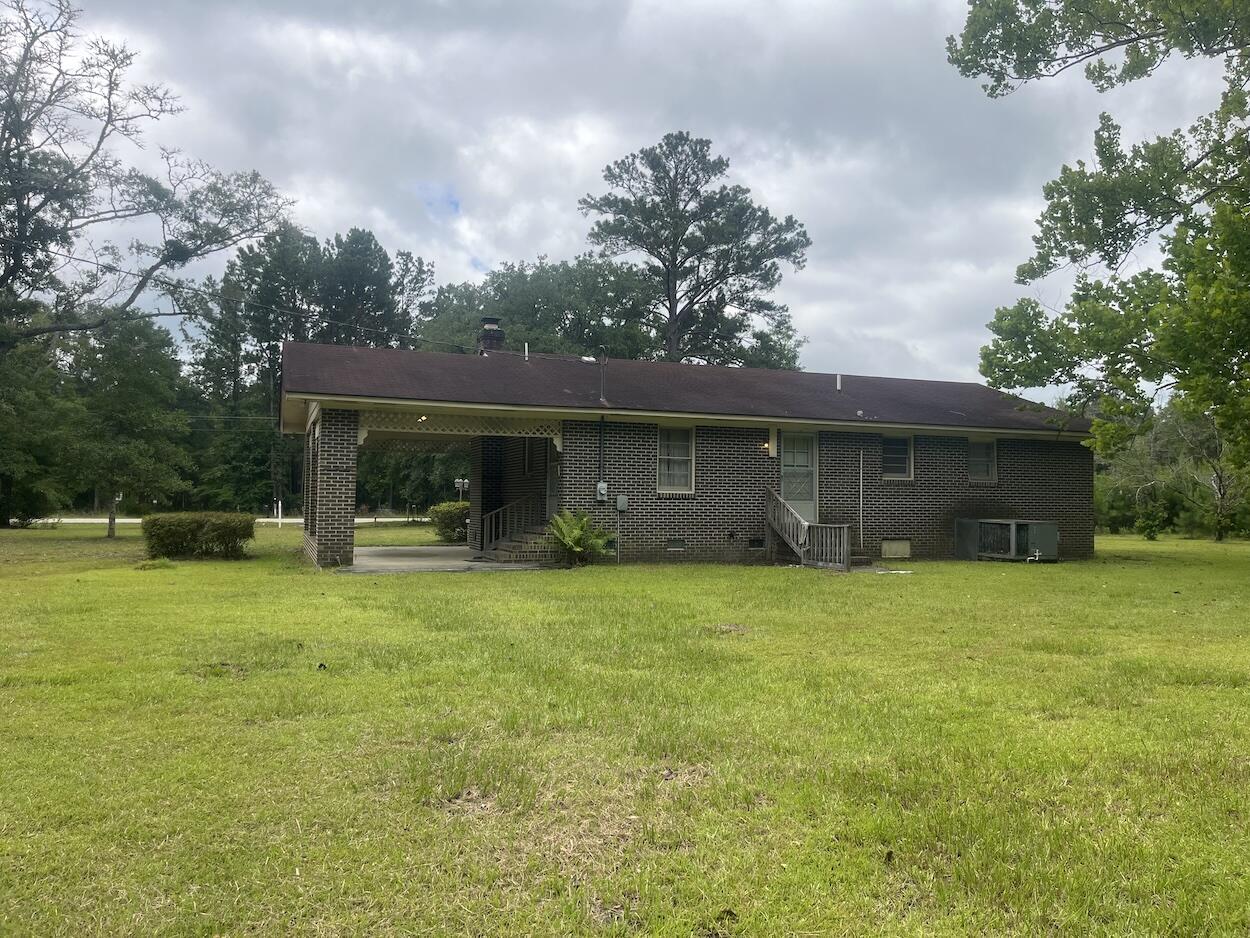 379 Chestnut Road