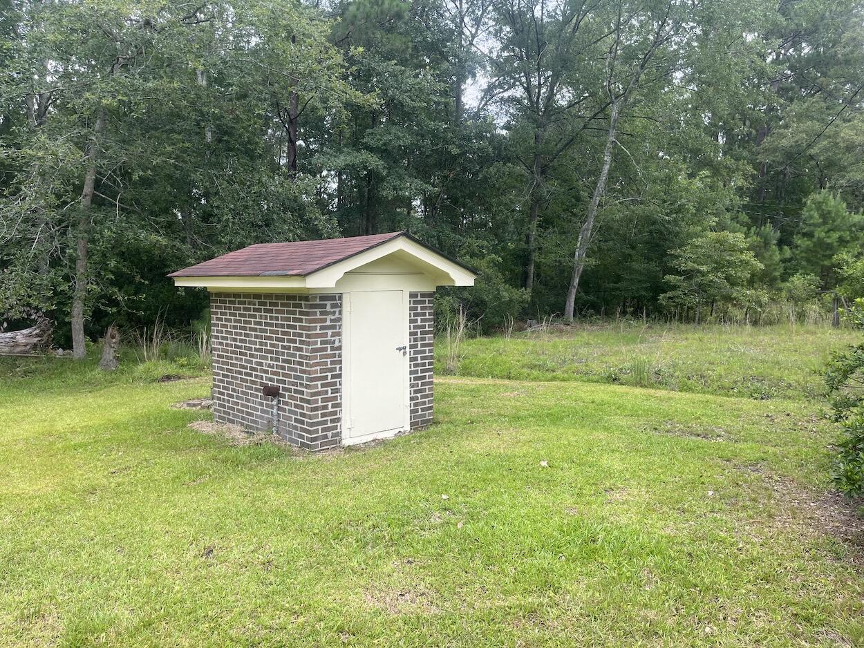 379 Chestnut Road