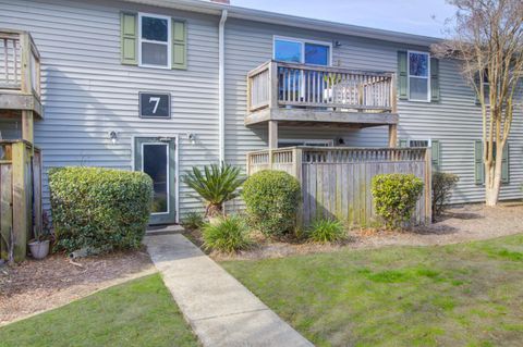 Photo of 1402 Camp Road #7a, Charleston, SC 29412 (MLS # 26003680)