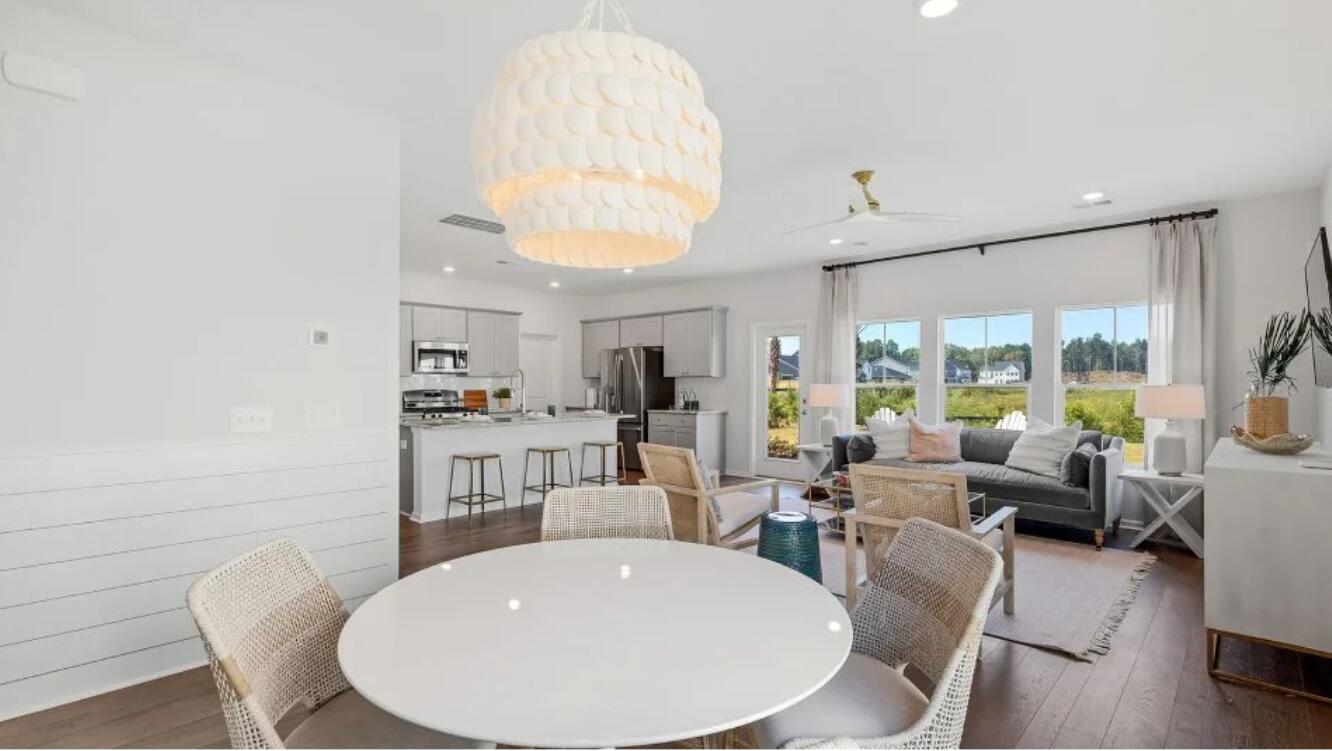 106 Slipper Shell Street