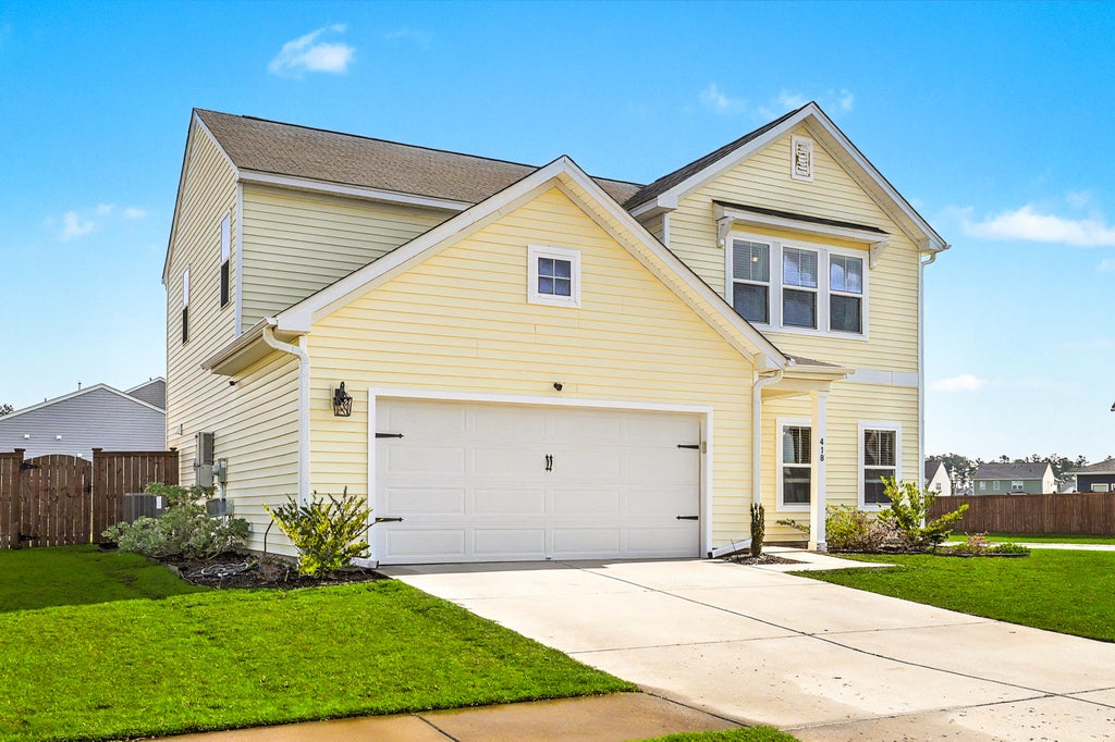 Photo of 418 Carrara Drive, Summerville, SC 29486 (MLS # 26016791)