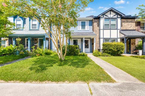 Photo of 677 Buckhall Court #Unit C, Mount Pleasant, SC 29464 (MLS # 26019679)