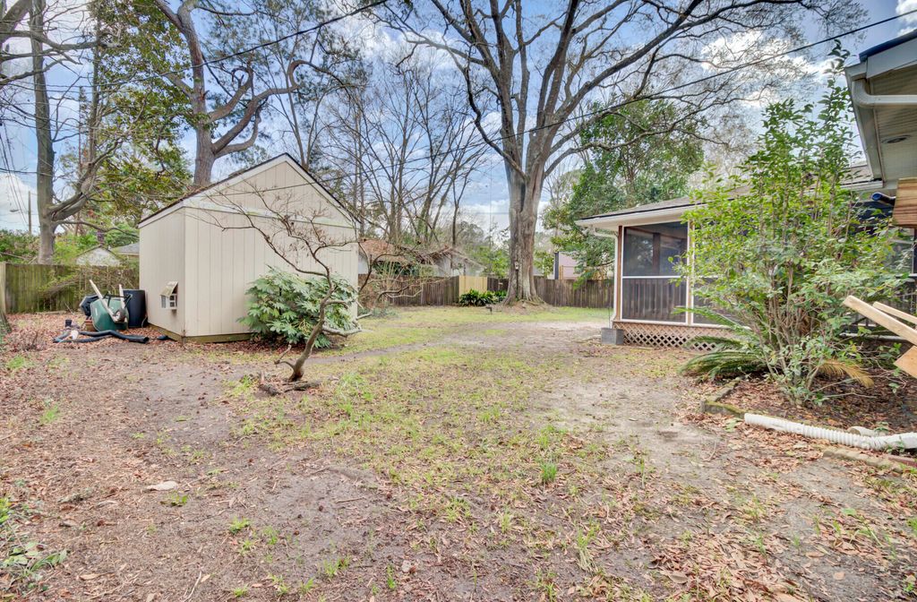 Photo of 2232 Doris Drive, Charleston, SC 29414 (MLS # 26007116)