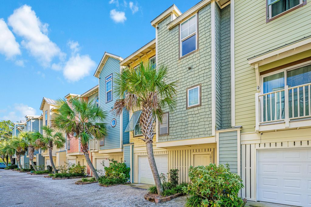 Photo of 1011 Lighterman Way, Charleston, SC 29412 (MLS # 26015794)