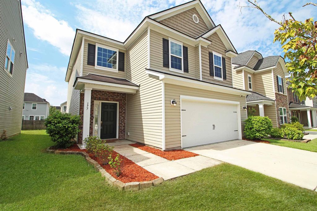 Photo of 177 Emerald Isle Drive, Moncks Corner, SC 29461 (MLS # 25021116)