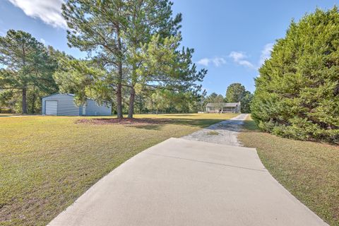 A home in Summerton