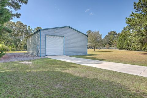 A home in Summerton