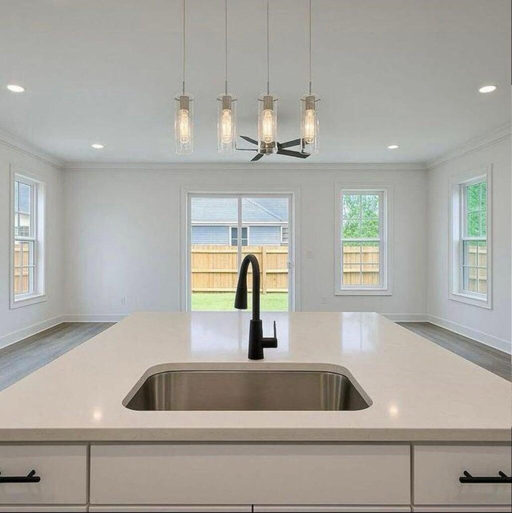 1904 Gumwood Boulevard