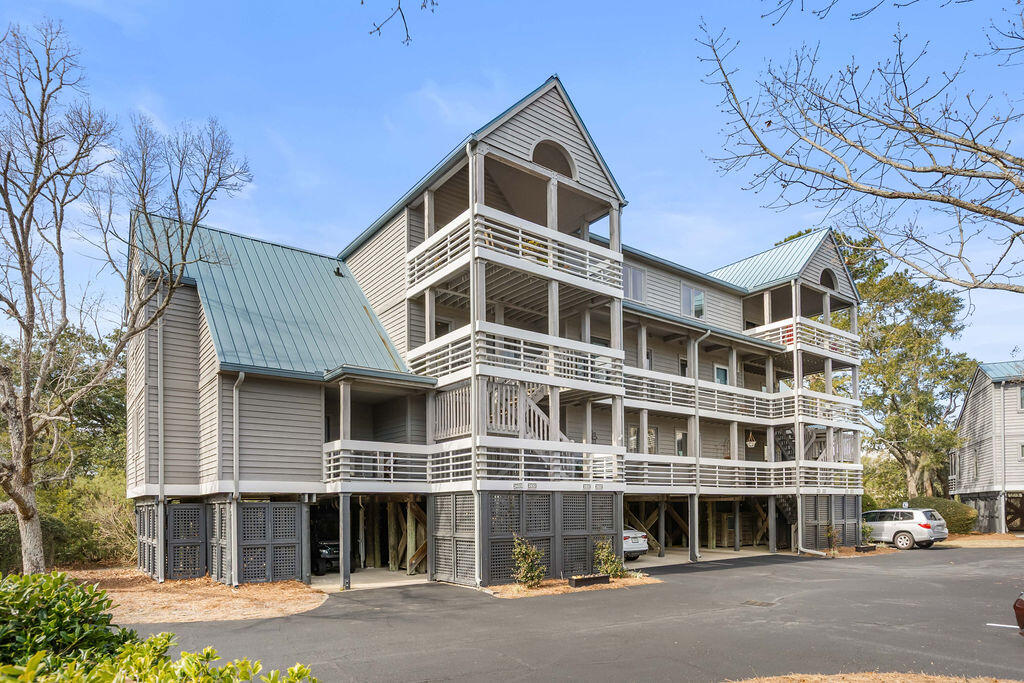 2416 Racquet Club Drive