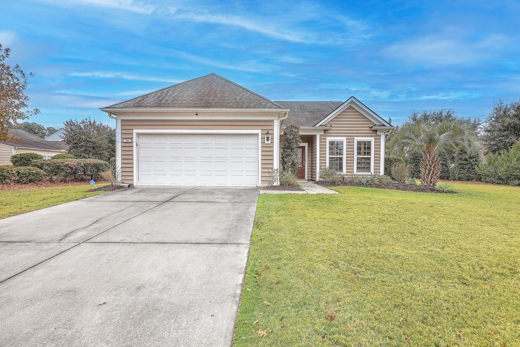 Photo of 586 Eastern Isle Avenue, Summerville, SC 29486 (MLS # 25032216)