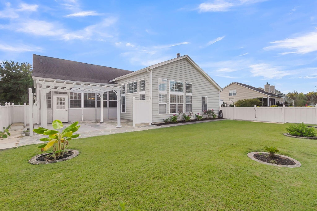 Photo of 100 Cottage Path Lane, Summerville, SC 29485 (MLS # 26027581)