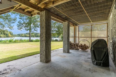 A home in Goose Creek