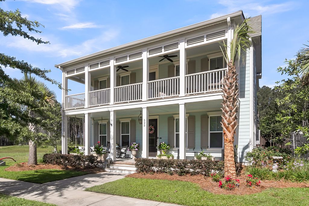 Photo of 525 Scholar Way, Summerville, SC 29486 (MLS # 25013870)