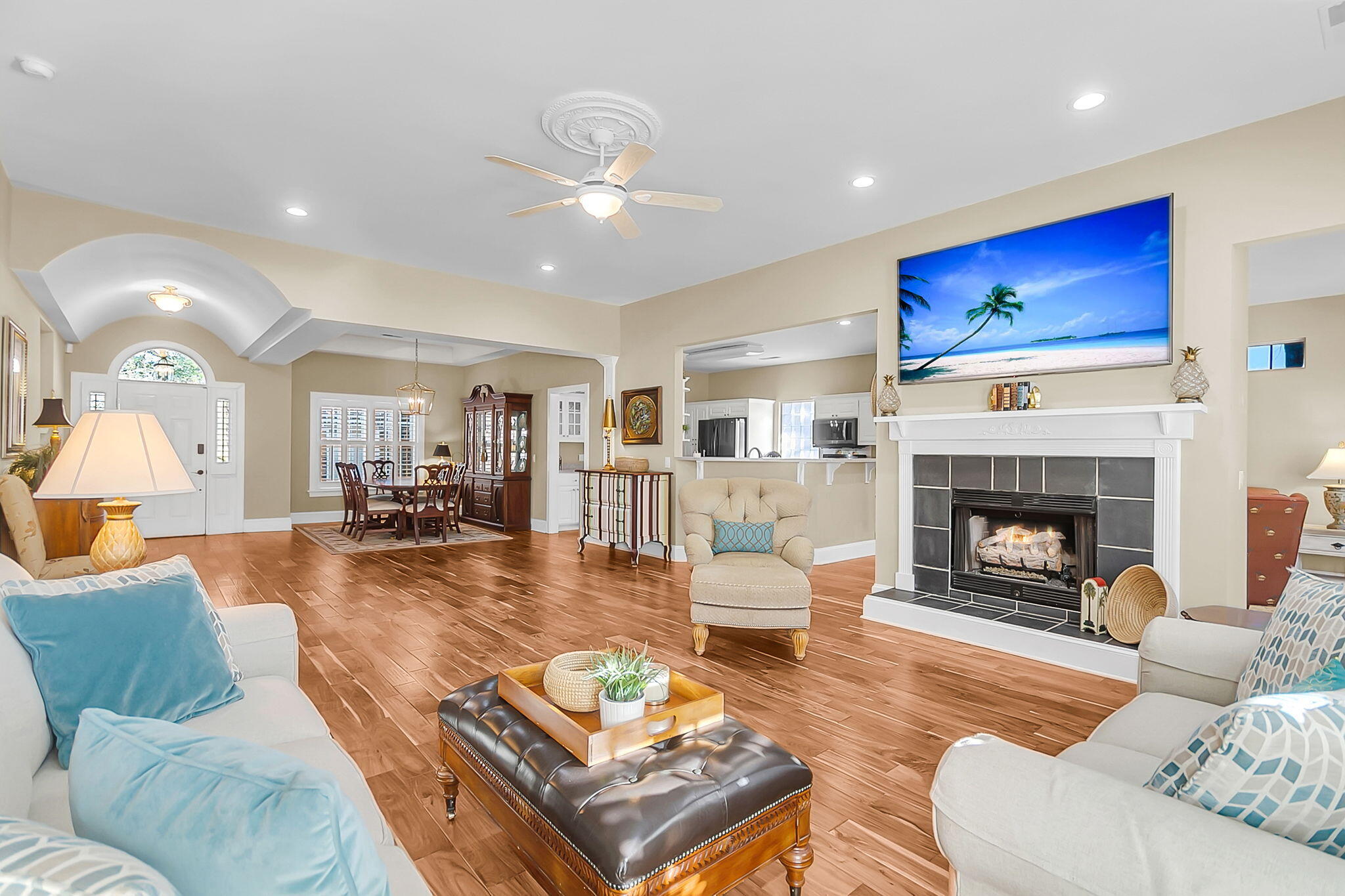763 Hamlet Circle