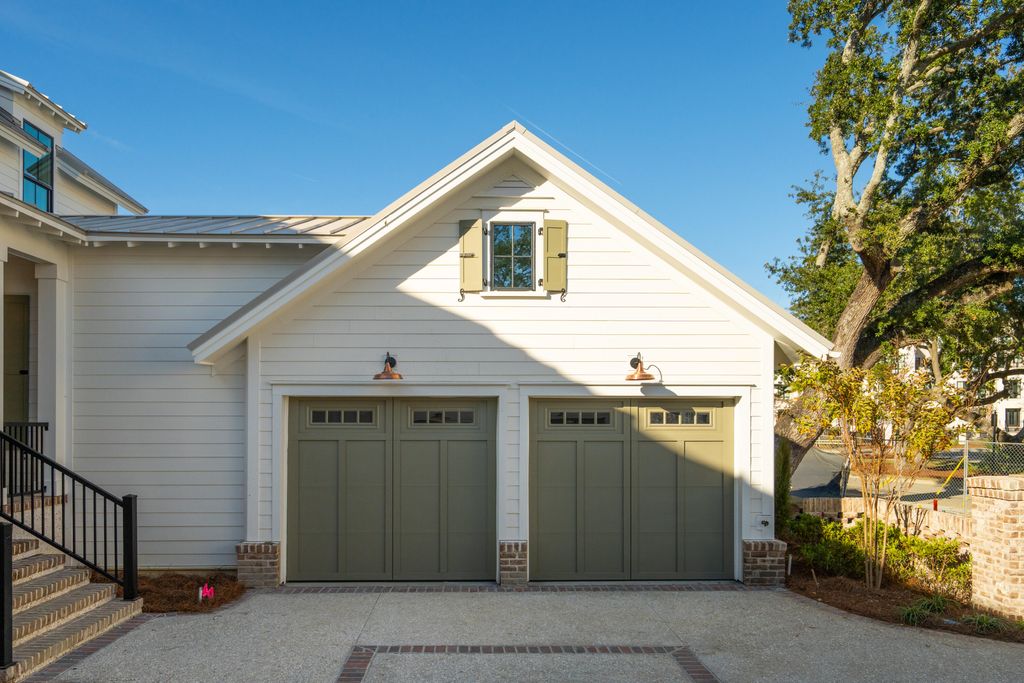 Photo of 519 Helmsman Street #519, Daniel Island, SC 29492 (MLS # 25026269)