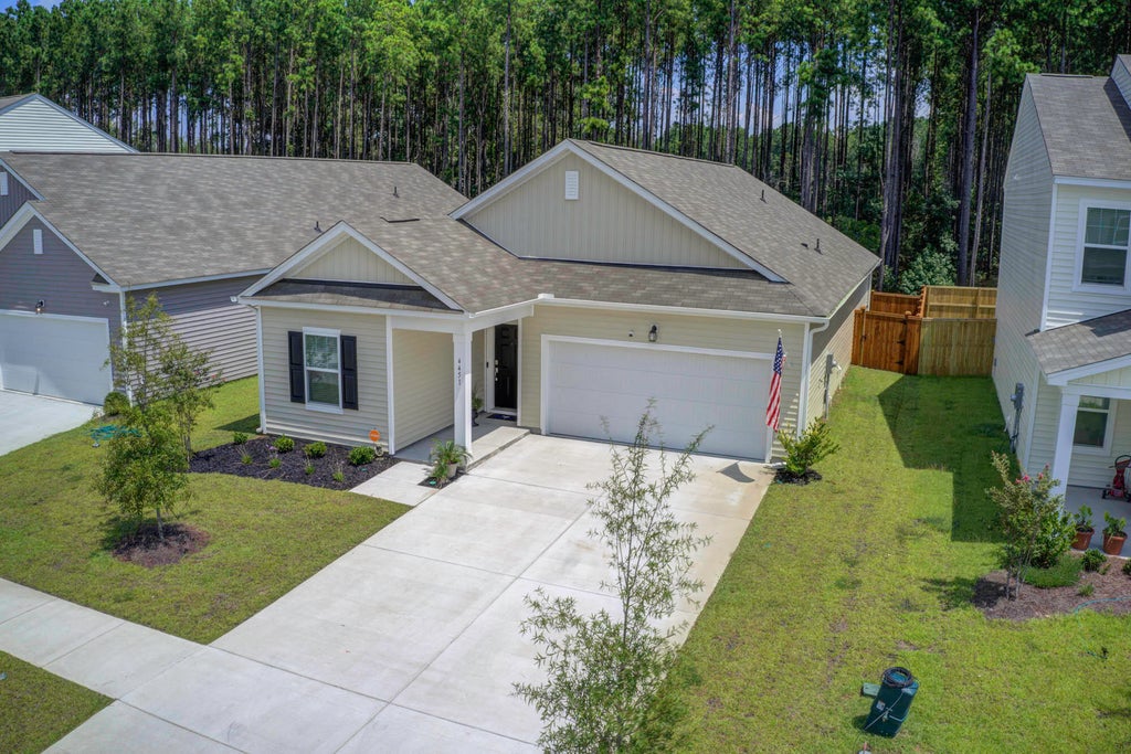 Photo of 4451 Ocean Farm Drive, Summerville, SC 29485 (MLS # 26023349)
