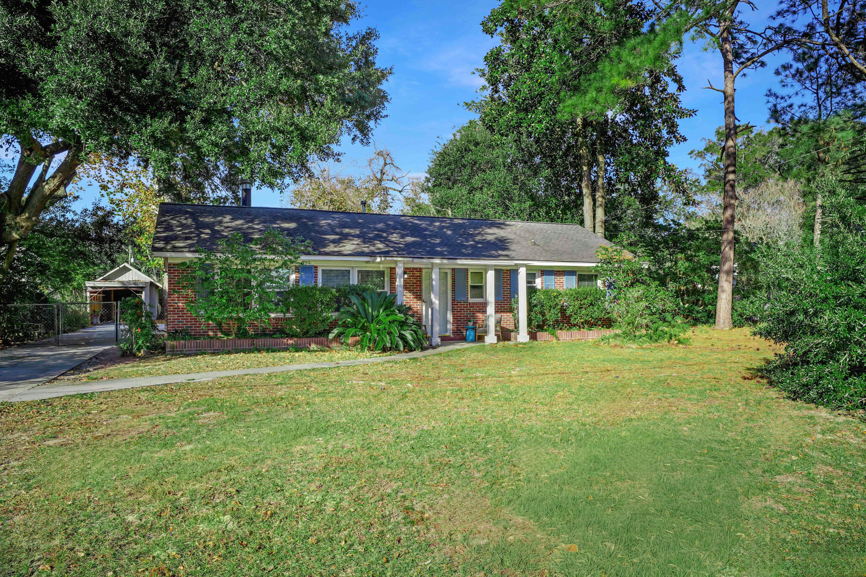 1764 Lady Ashley Street