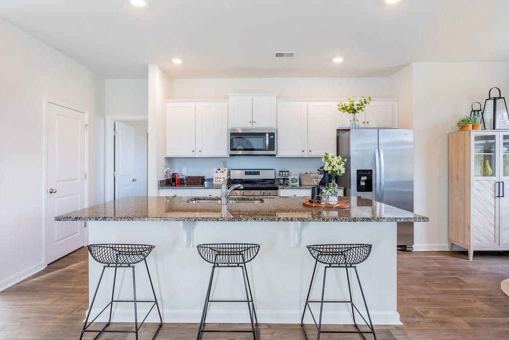 Photo of 318 Willow Run Drive, Summerville, SC 29486 (MLS # 25032230)