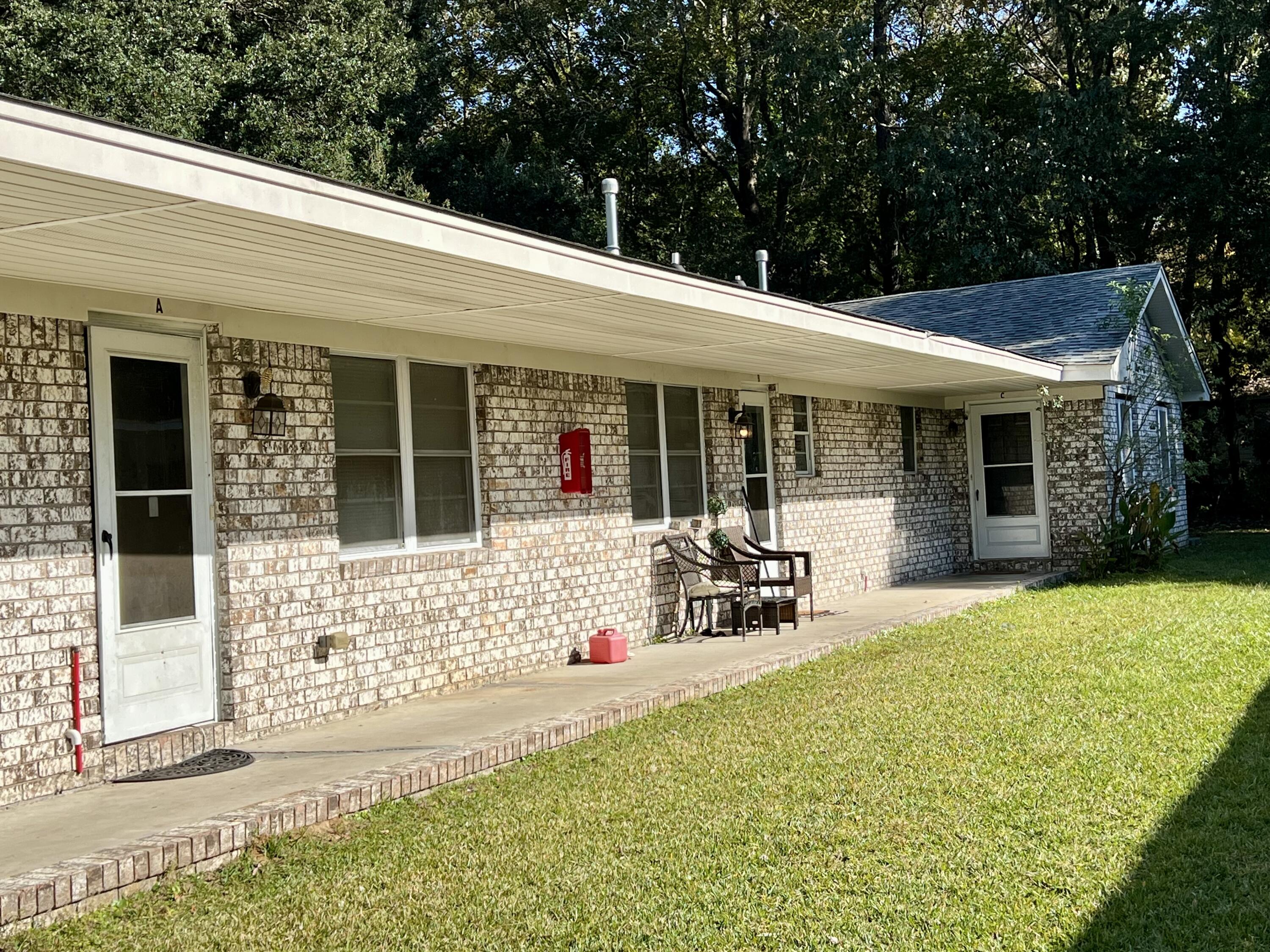 1533 N Avalon Circle