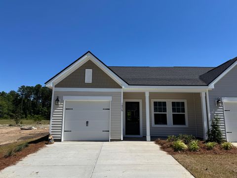 Photo of 1058 Dusk Drive, Summerville, SC 29486 (MLS # 26014606)