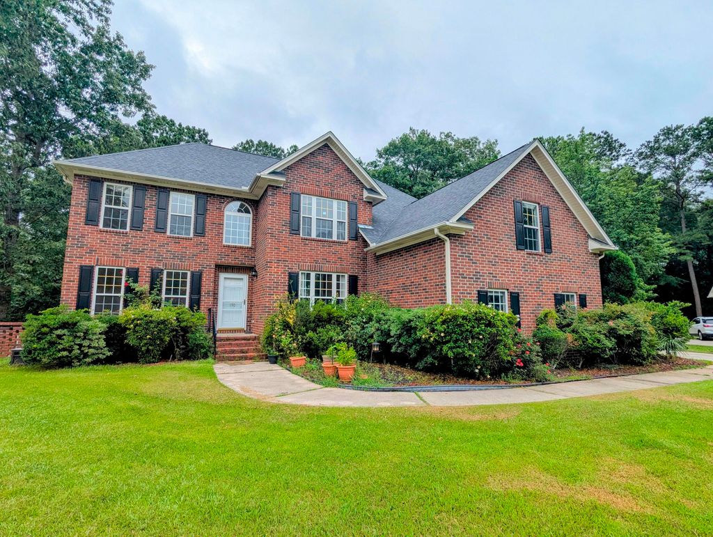 Photo of 150 Haleswood Circle, Goose Creek, SC 29445 (MLS # 26016135)