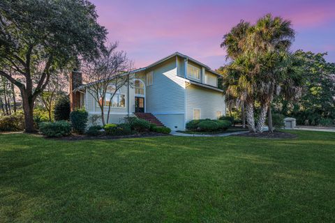 Photo of 1784 Omni Blvd Blvd, Mount Pleasant, SC 29466 (MLS # 26003188)