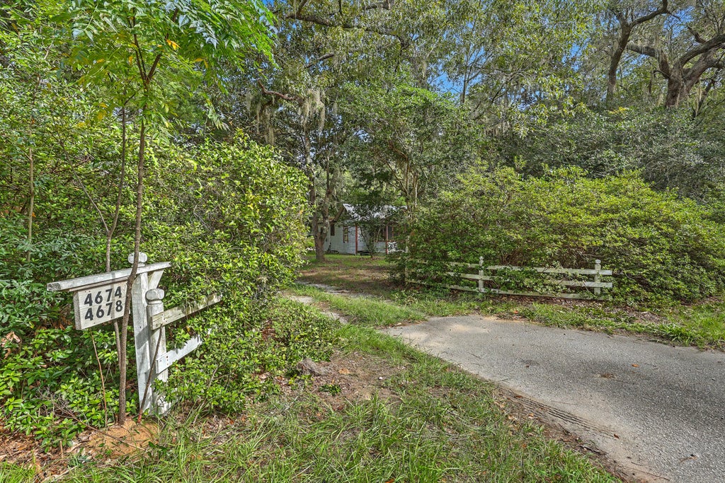 Photo of 4674 Maybank Highway, Wadmalaw Island, SC 29487 (MLS # 26026218)