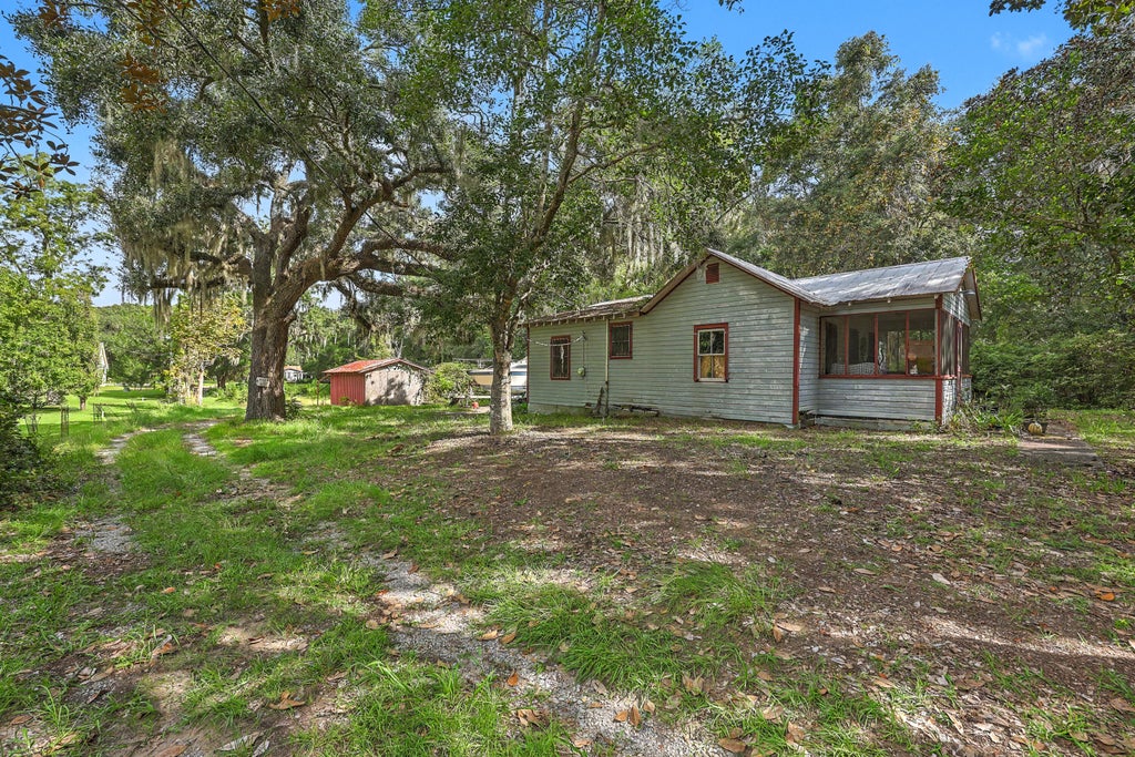 Photo of 4674 Maybank Highway, Wadmalaw Island, SC 29487 (MLS # 26026218)
