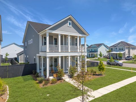 100 E Morton Street Summerville SC 29486