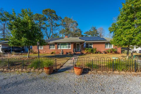 Photo of 1240 Kensington Drive, Charleston, SC 29407 (MLS # 26001056)