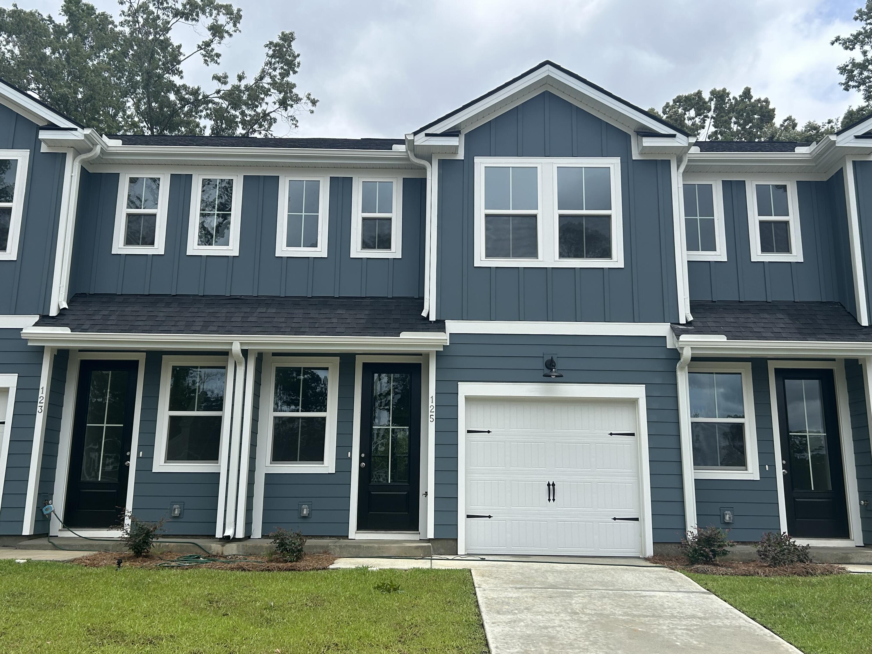125 Berry Shoals Drive