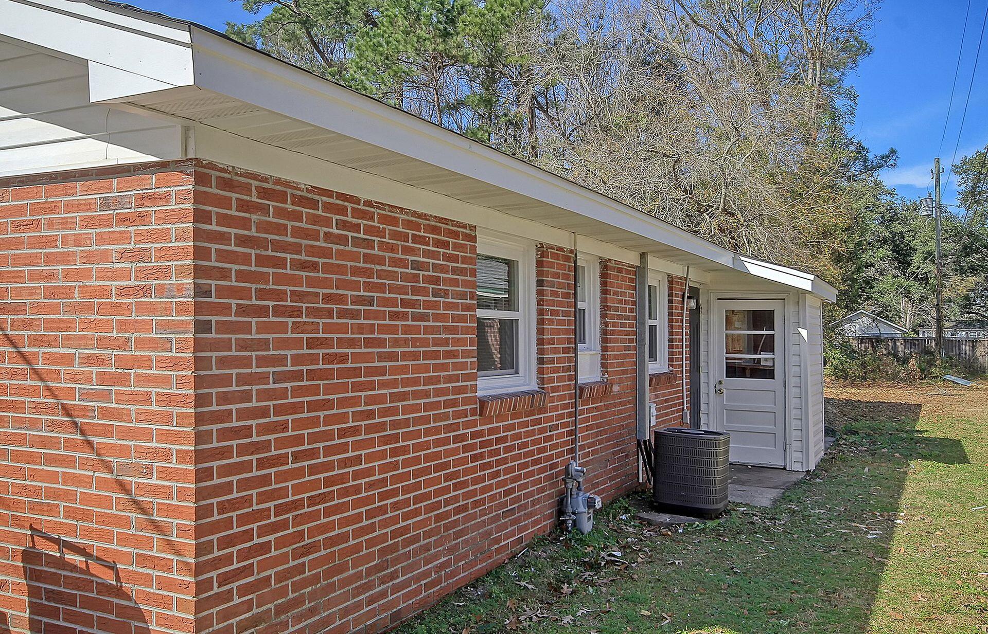 1530 Orange Grove Road A&B