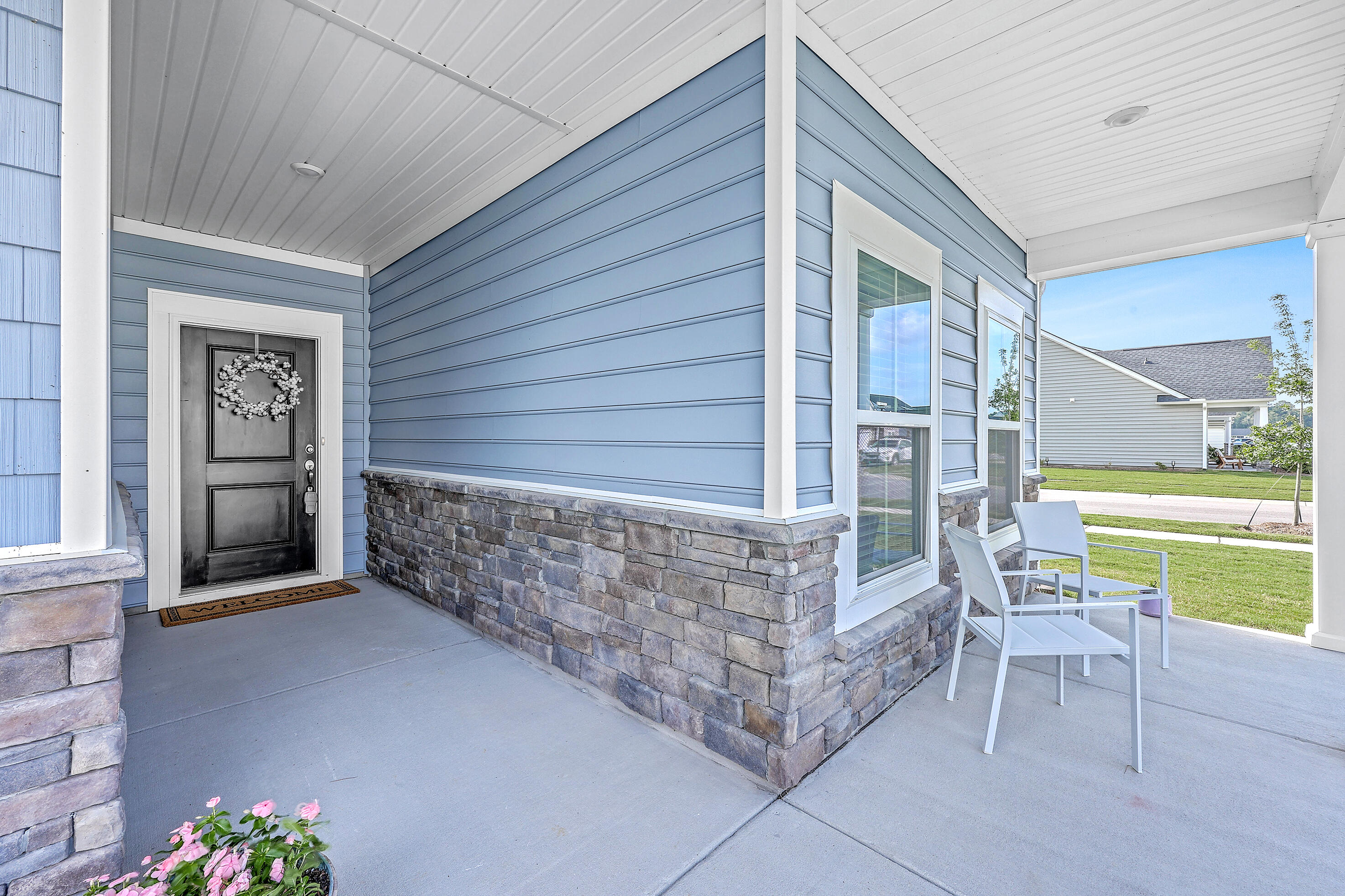 1121 Cooper Pt Street