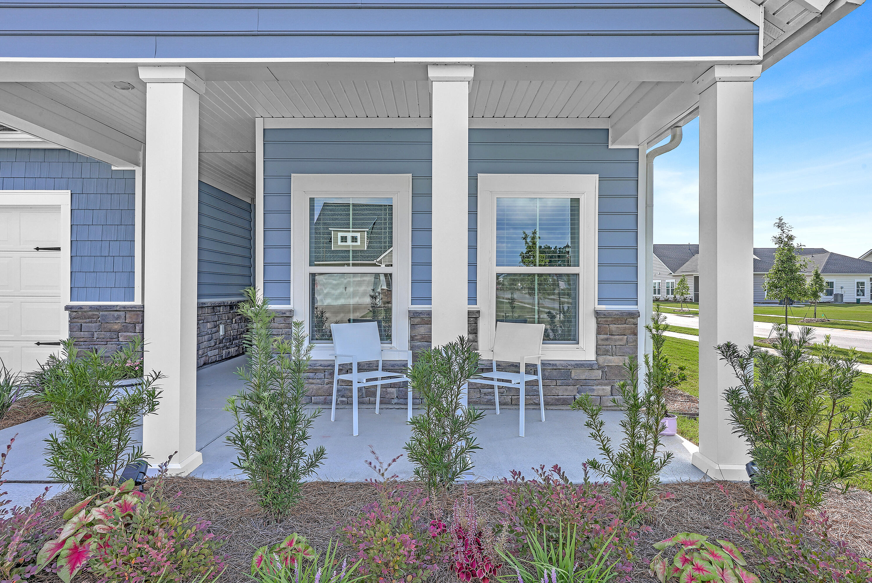 1121 Cooper Pt Street