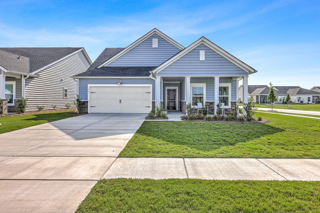 Photo of 1121 Cooper Pt Street, Summerville, SC 29485 (MLS # 25021996)