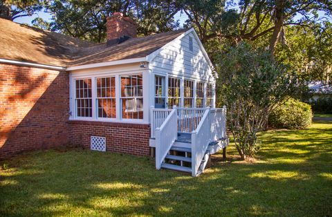 A home in McClellanville