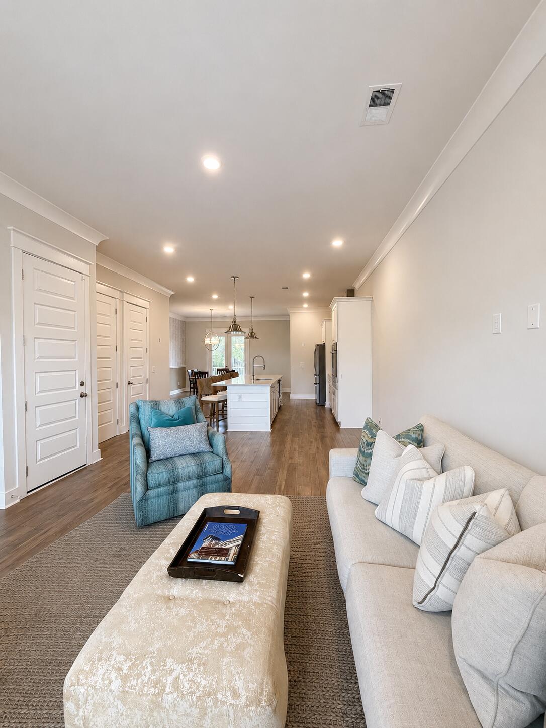 814 Kings Oak Court Unit 2