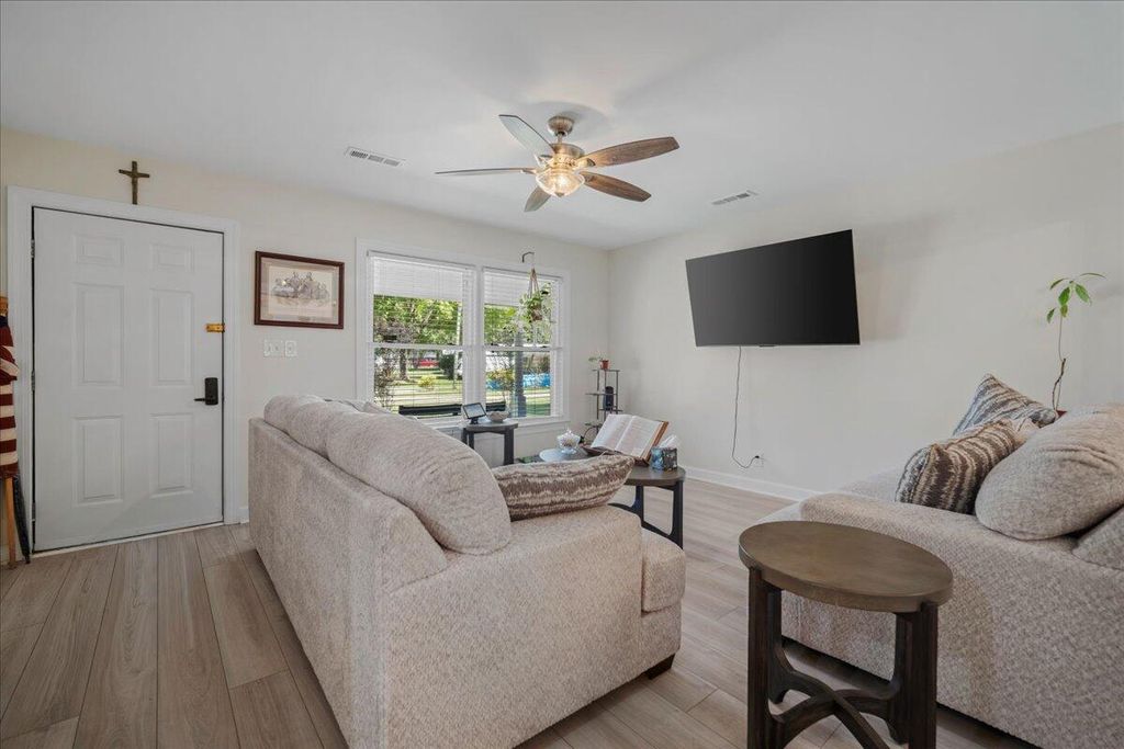 Photo of 109 Robin Court, Summerville, SC 29485 (MLS # 26012596)