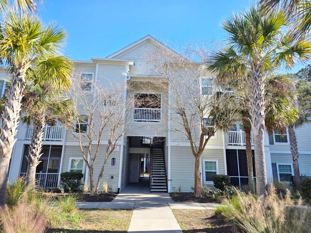 Photo of 1300 Park West Boulevard #210, Mount Pleasant, SC 29466 (MLS # 25033229)