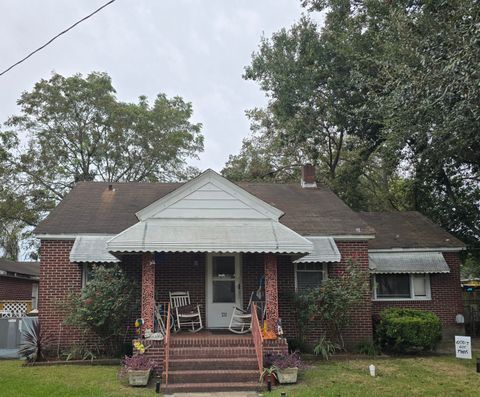 A home in North Charleston