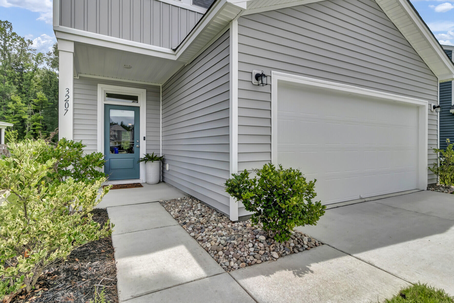 3207 Safe Harbor Way