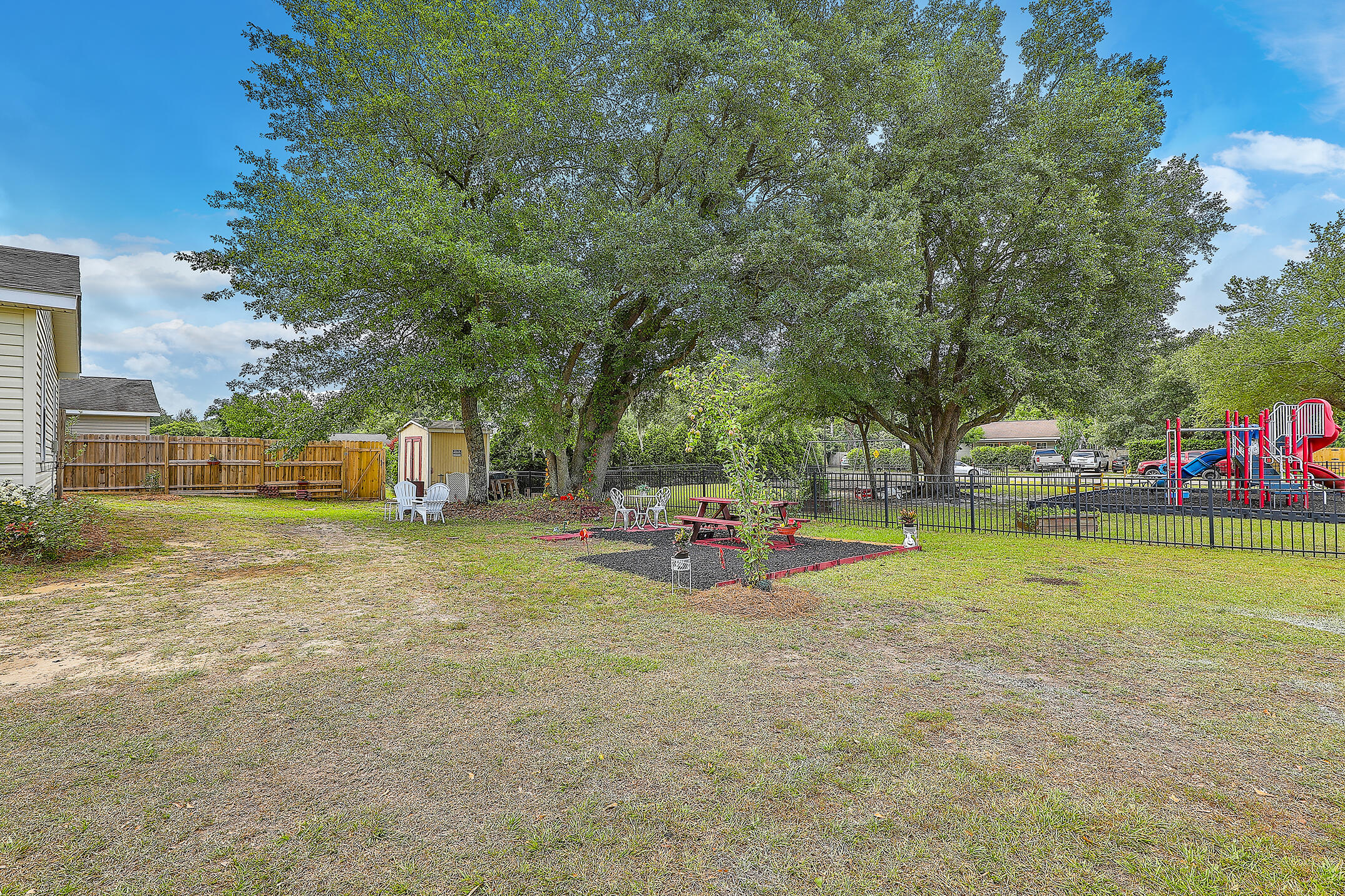 1108 Colossians Court Court