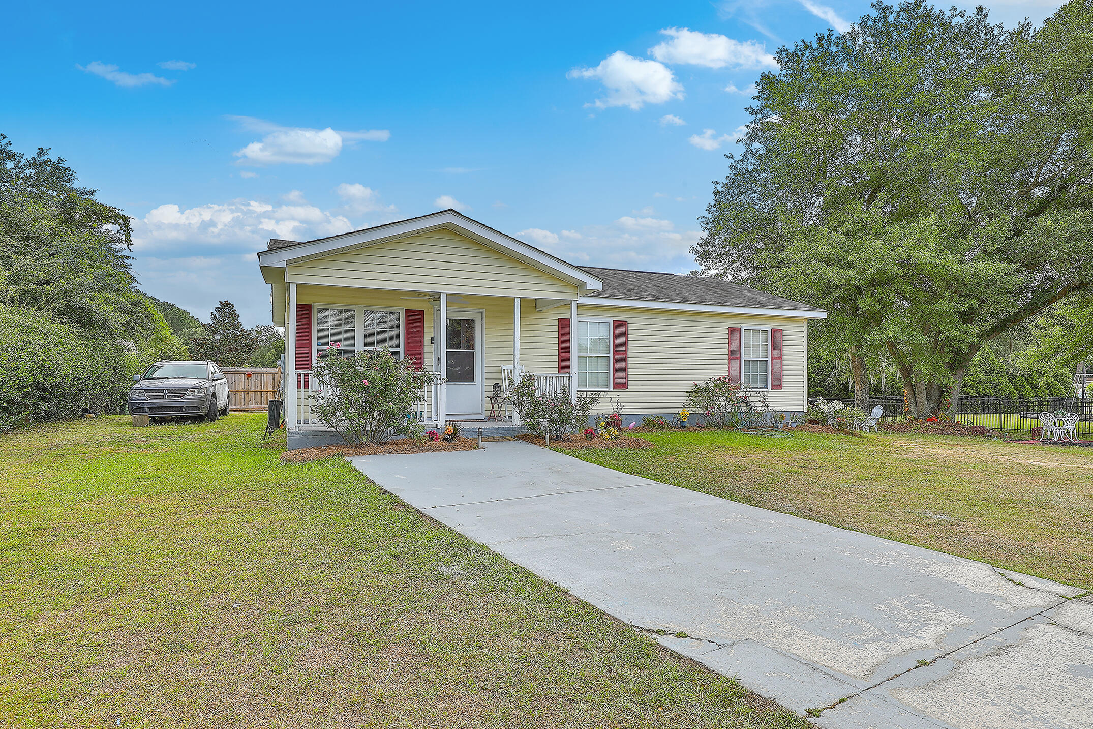 1108 Colossians Court Court
