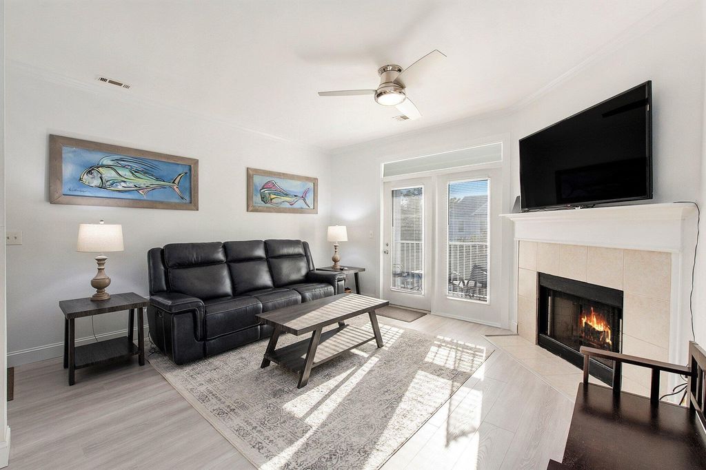 Photo of 130 River Landing Drive #3302, Charleston, SC 29492 (MLS # 25030417)