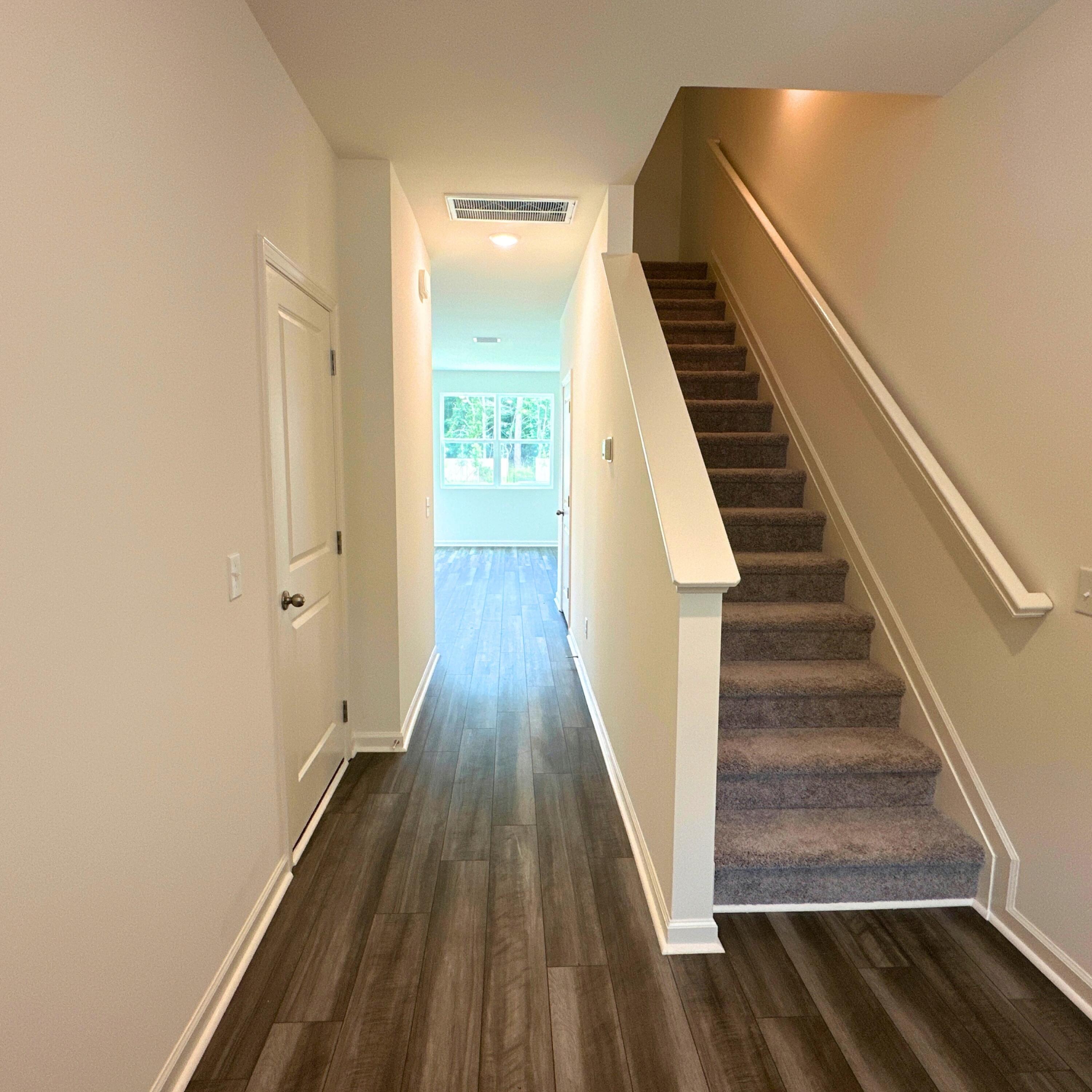 494 Colchester Court