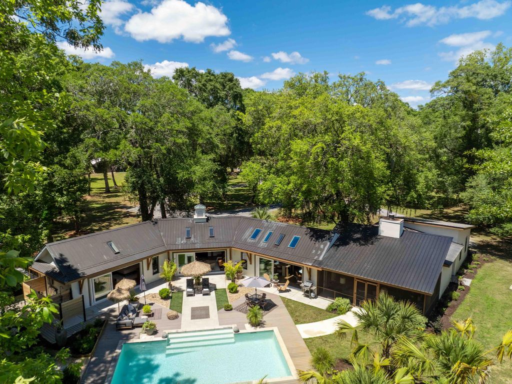 Photo of 5068 Sweetgrass Farm Road, Johns Island, SC 29455 (MLS # 26014254)